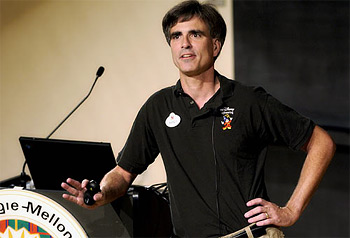 Professor Randy Pausch em sua palestra 'Really Achieving Your Childhood Dreams'